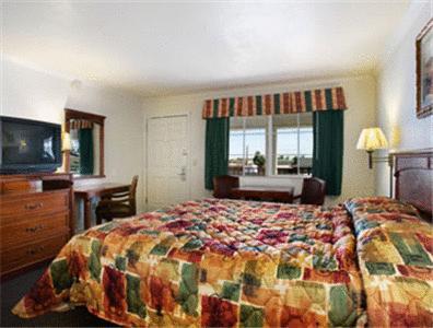 Americas Best Value Inn Hanford Habitación foto