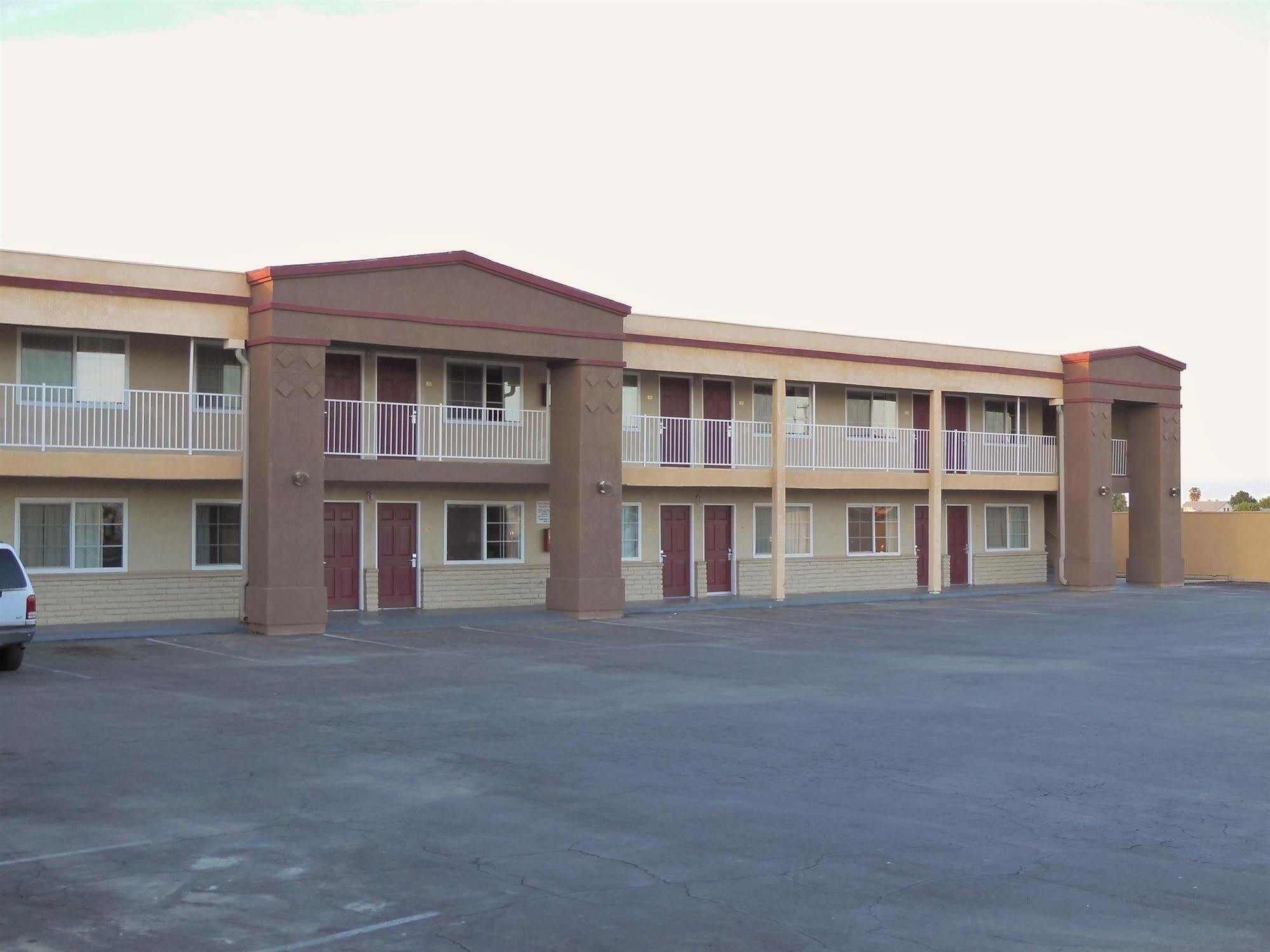 Americas Best Value Inn Hanford Exterior foto